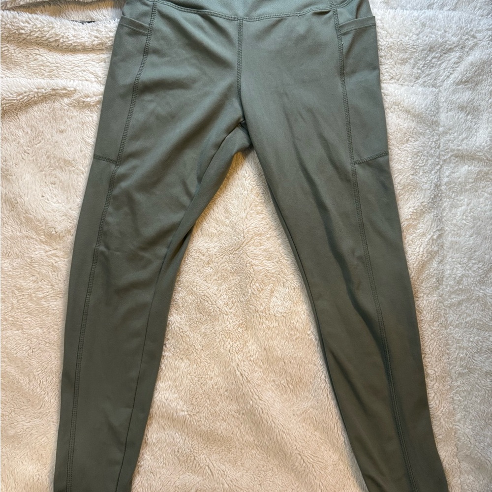 Danskin Sage Green Activewear